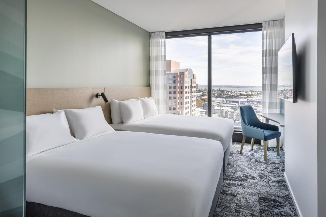 Standard Queen Room with Two Queen Beds and Harbour View - Free Breakfast