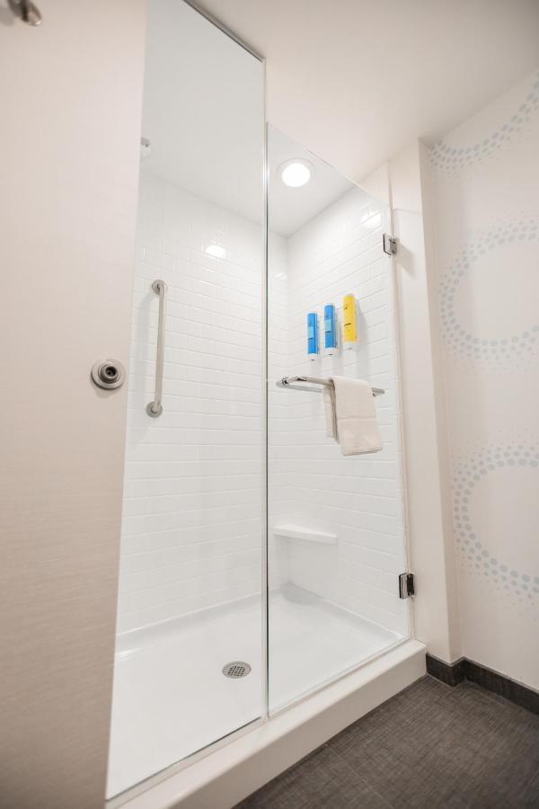 King Room,1247351692:JPEG