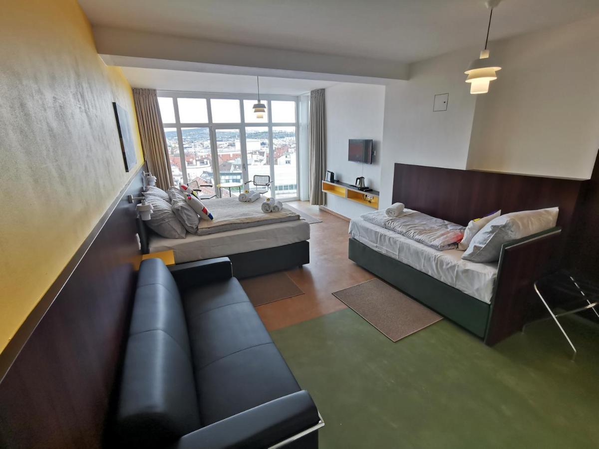 Habitación Triple con vistas a la ciudad