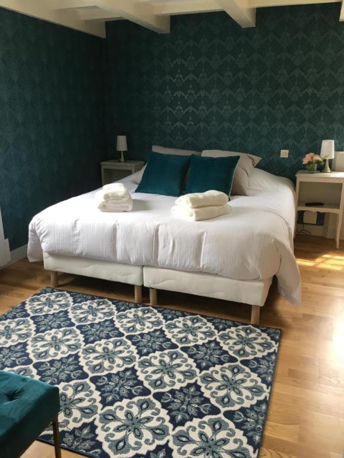 Double Room Private Bathroom