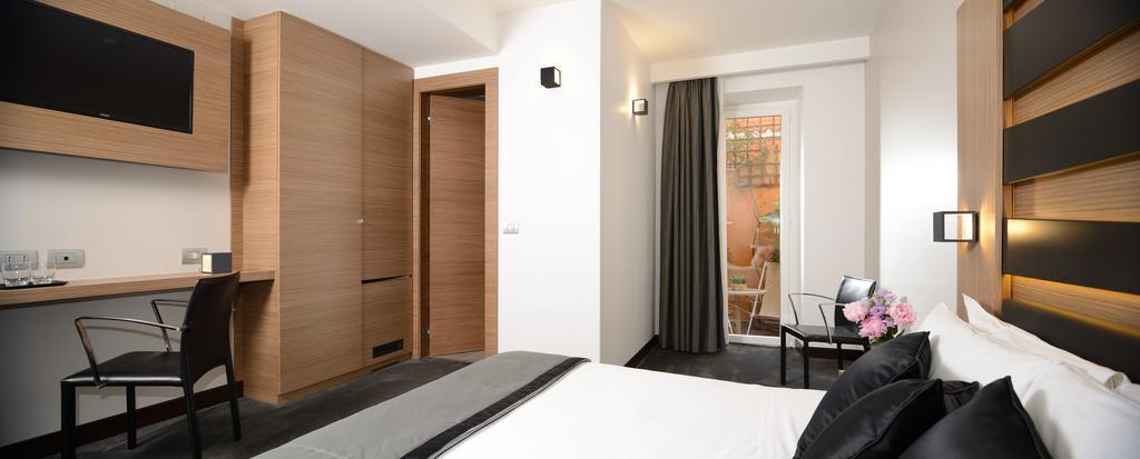 Superior Double or Twin Room,1773678843:JPEG