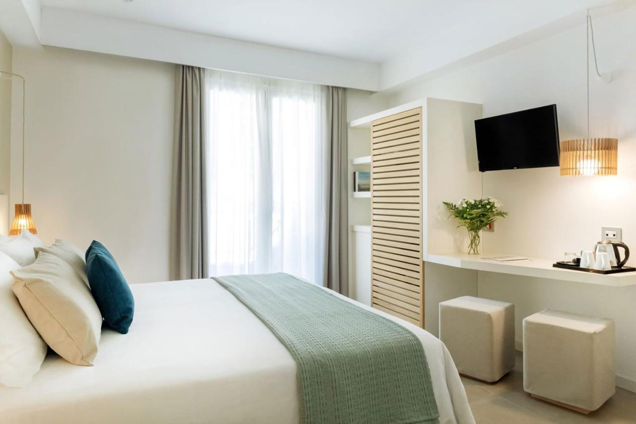 Chambre Double Supérieure avec Vue Partielle sur la Mer