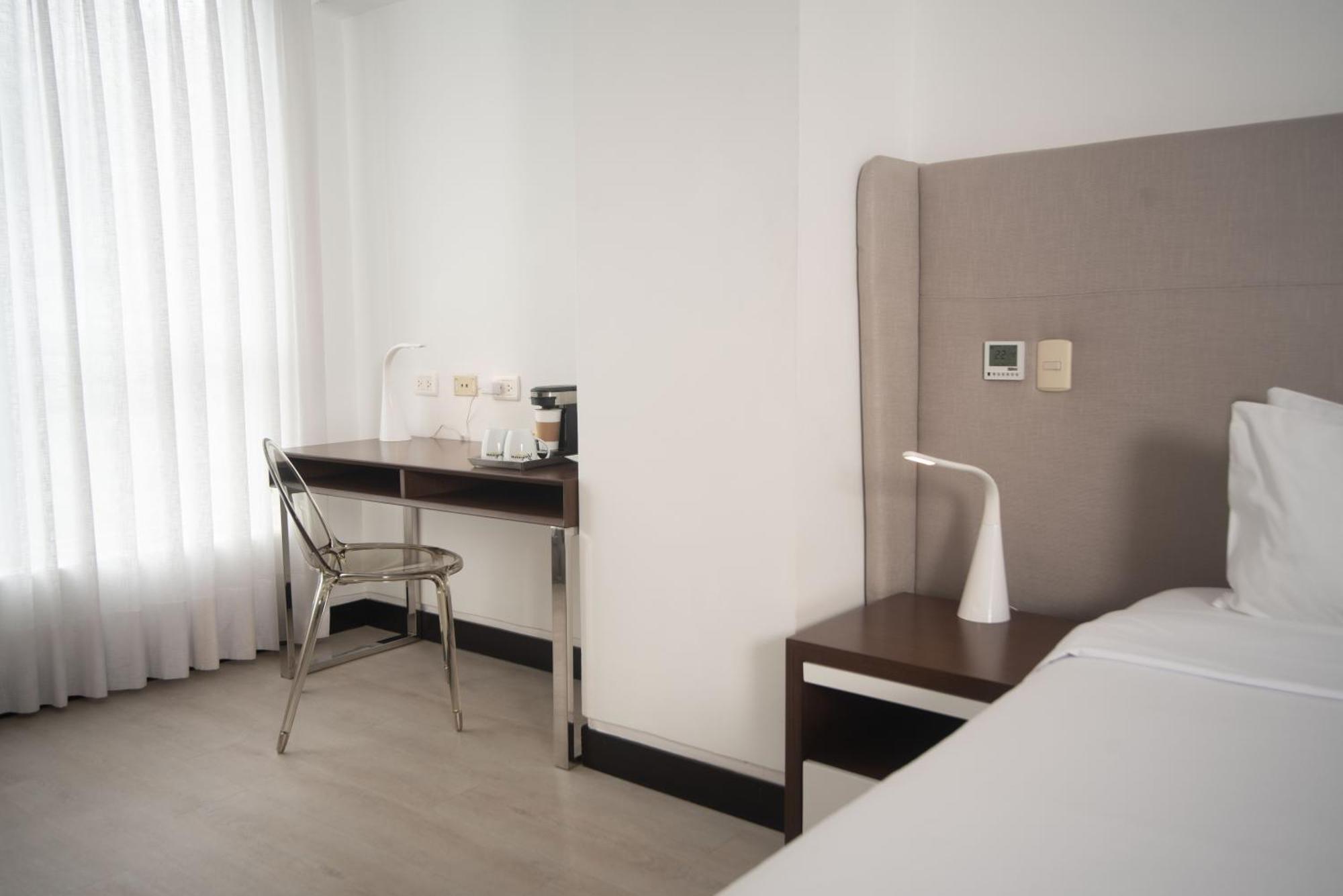 Premium Queen Room