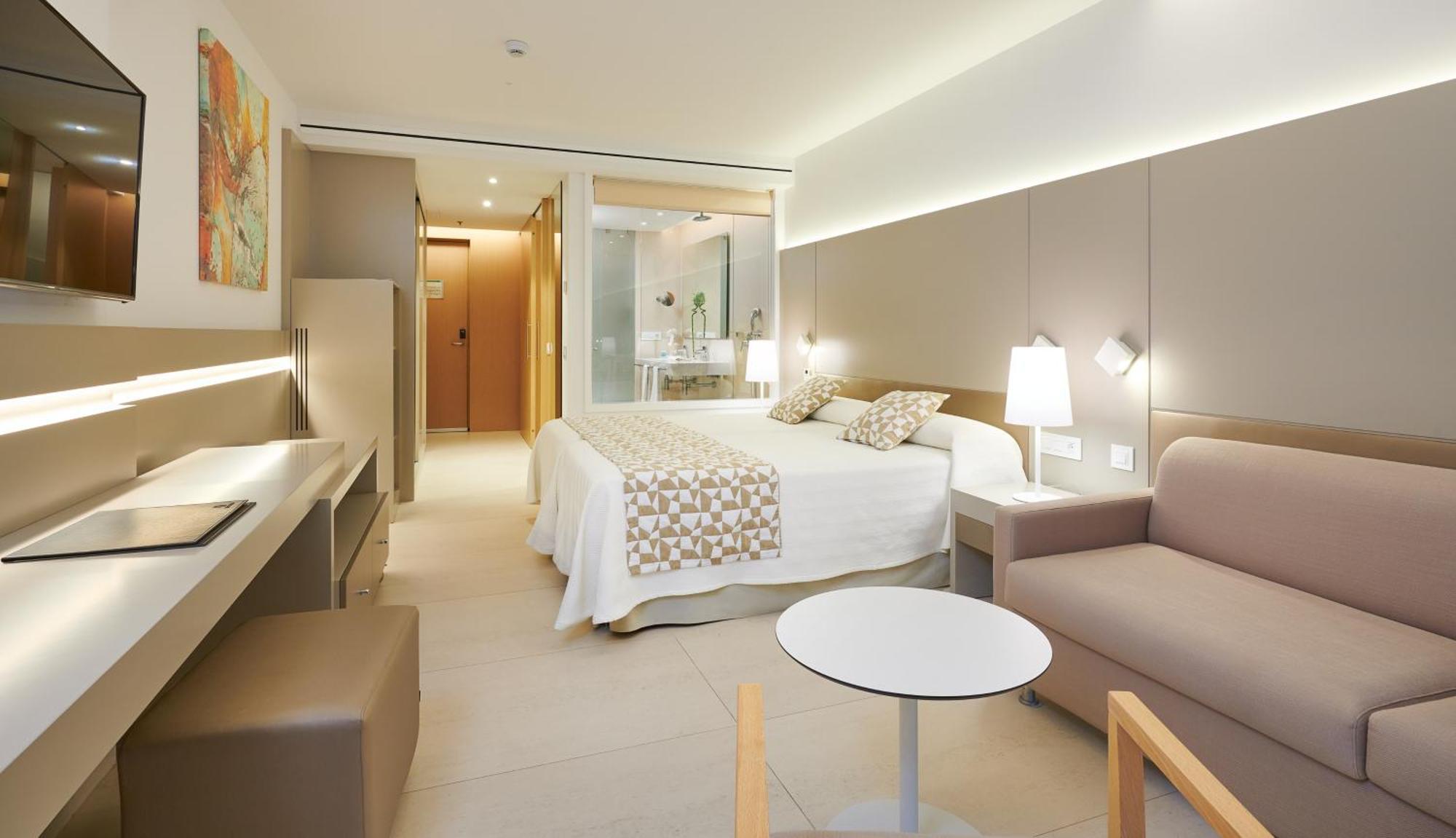 Double Room,943965796:JPEG