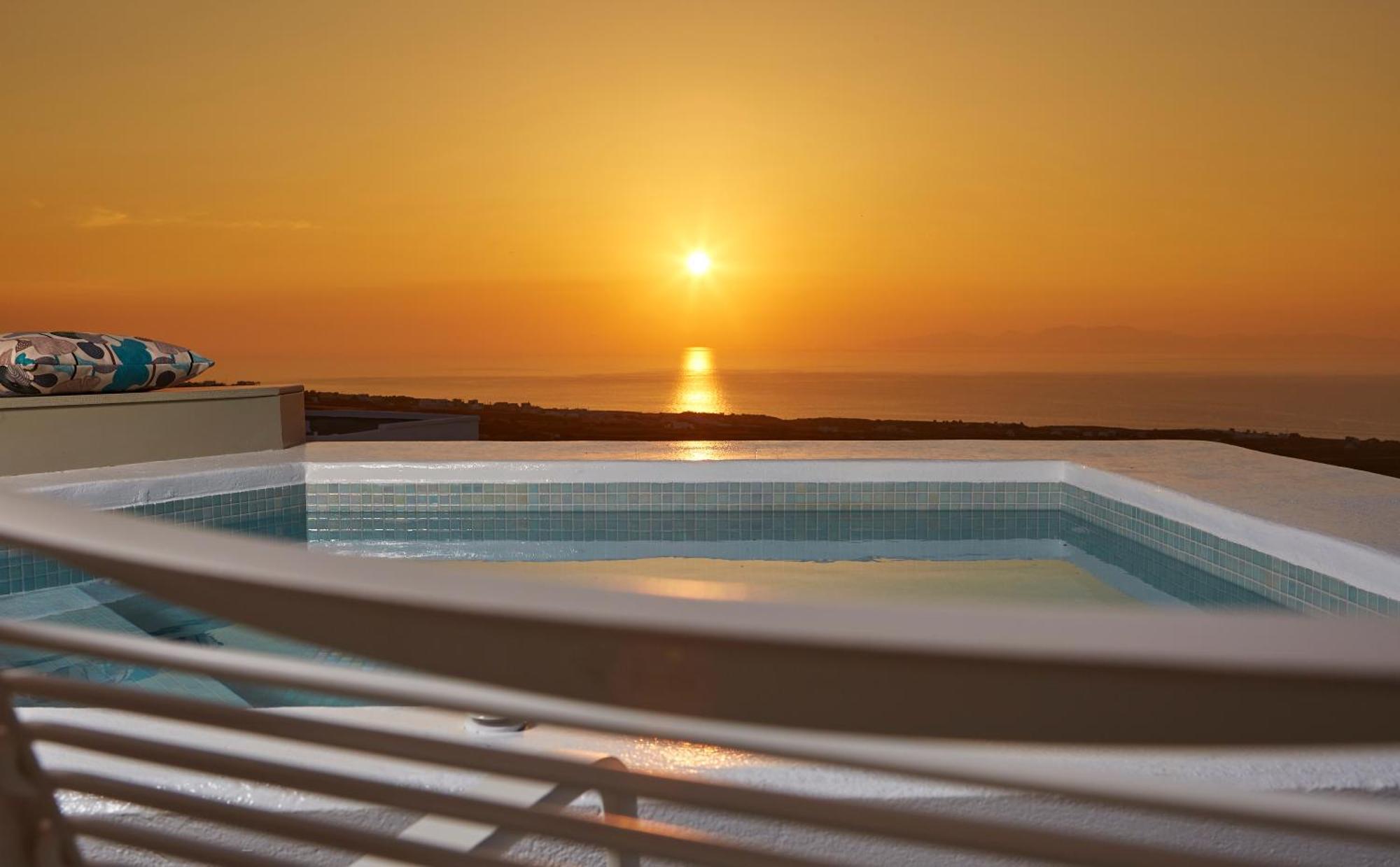 Deluxe Suite Sea View & outdoor Jacuzzi
