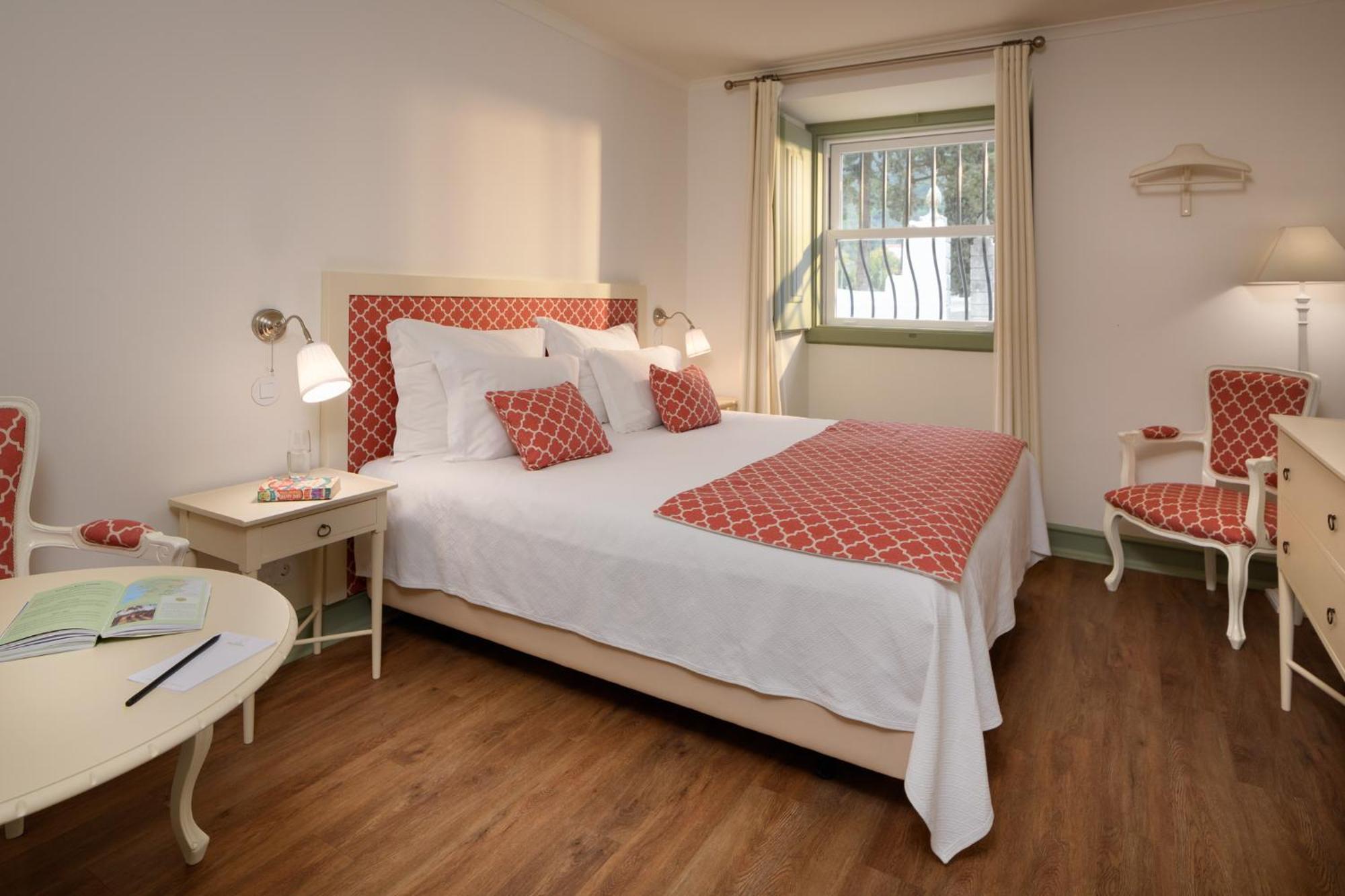 Double or Twin Room,1279534723:JPEG