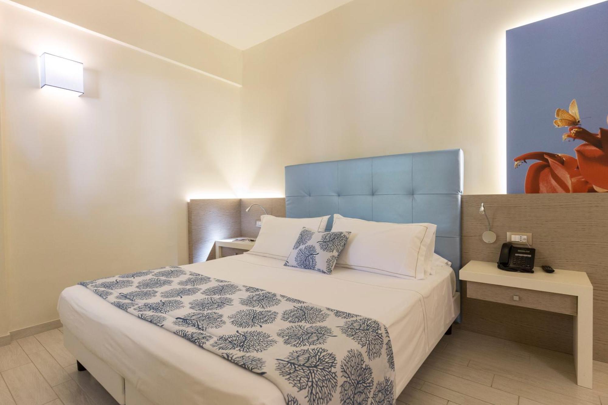 Double or Twin Room with Garden View,1279623946:JPEG