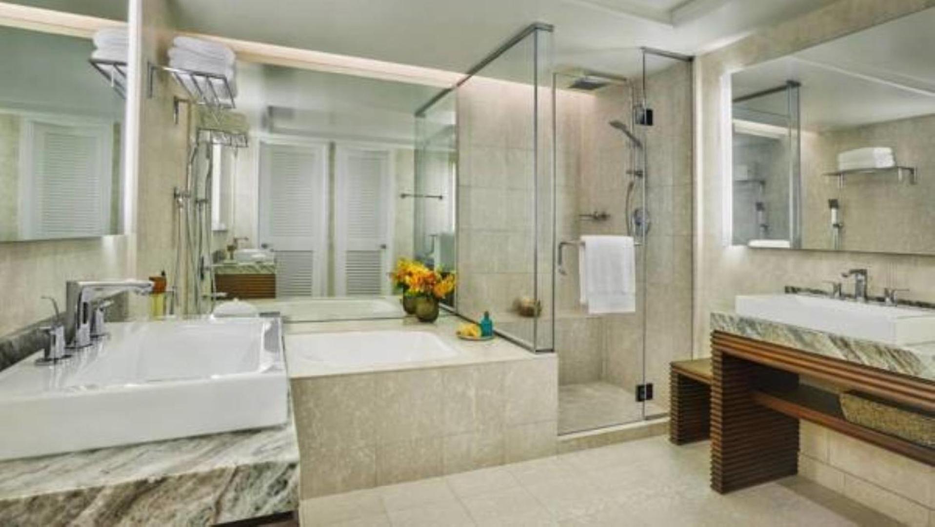 Suite Pacific