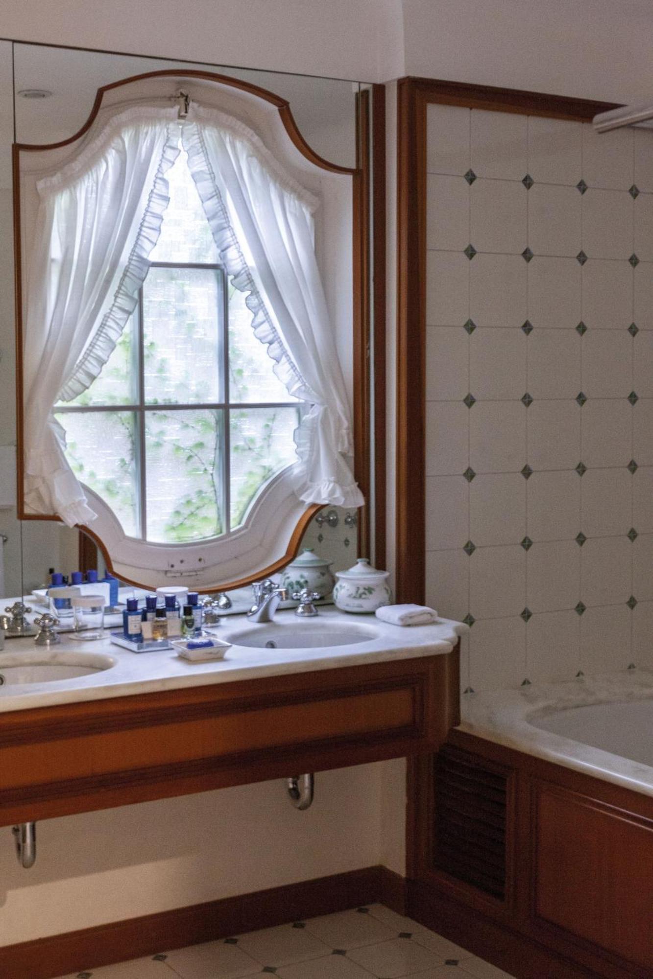 Double or Twin Room with Garden View