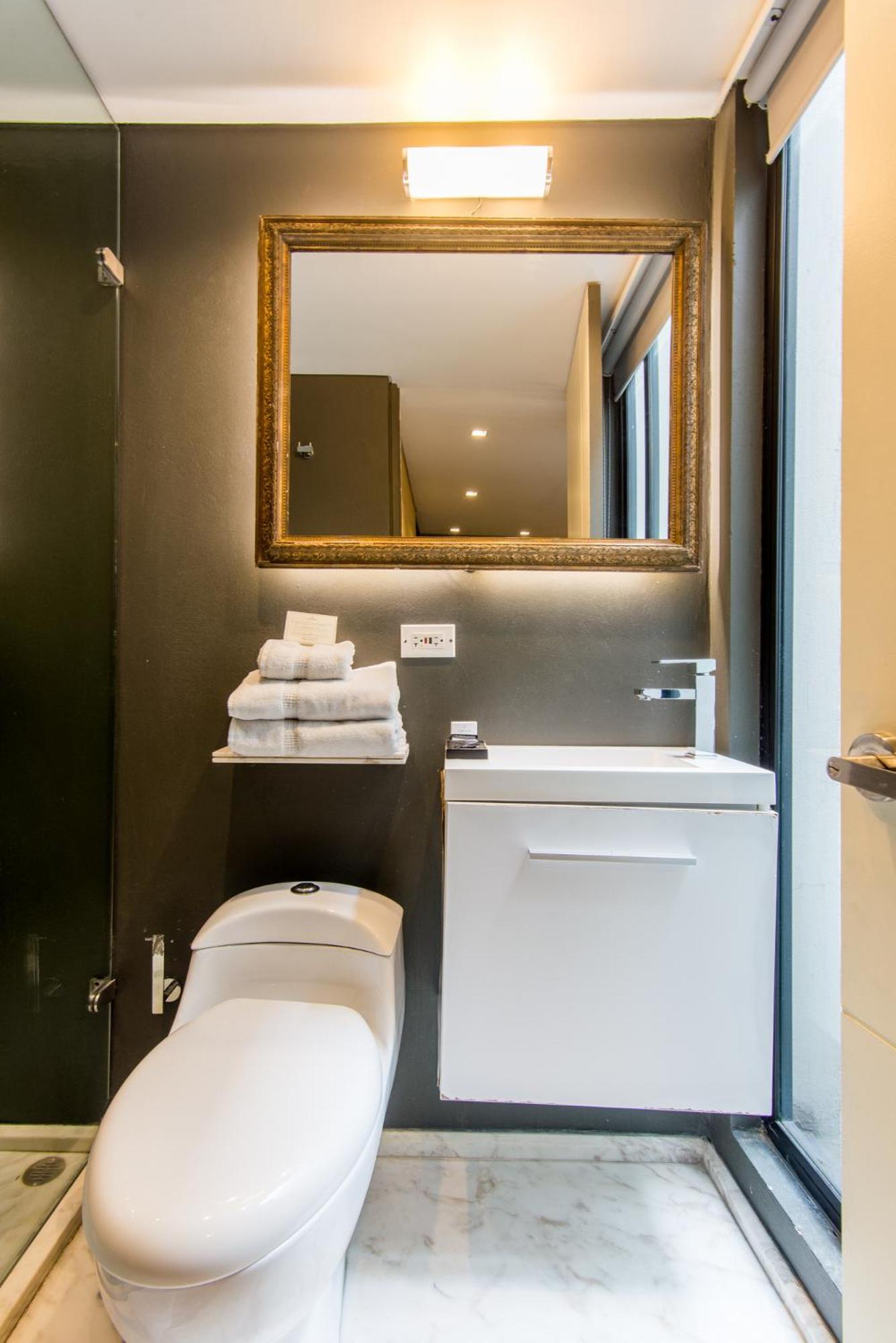 Habitación con baño compartido - Cama grande