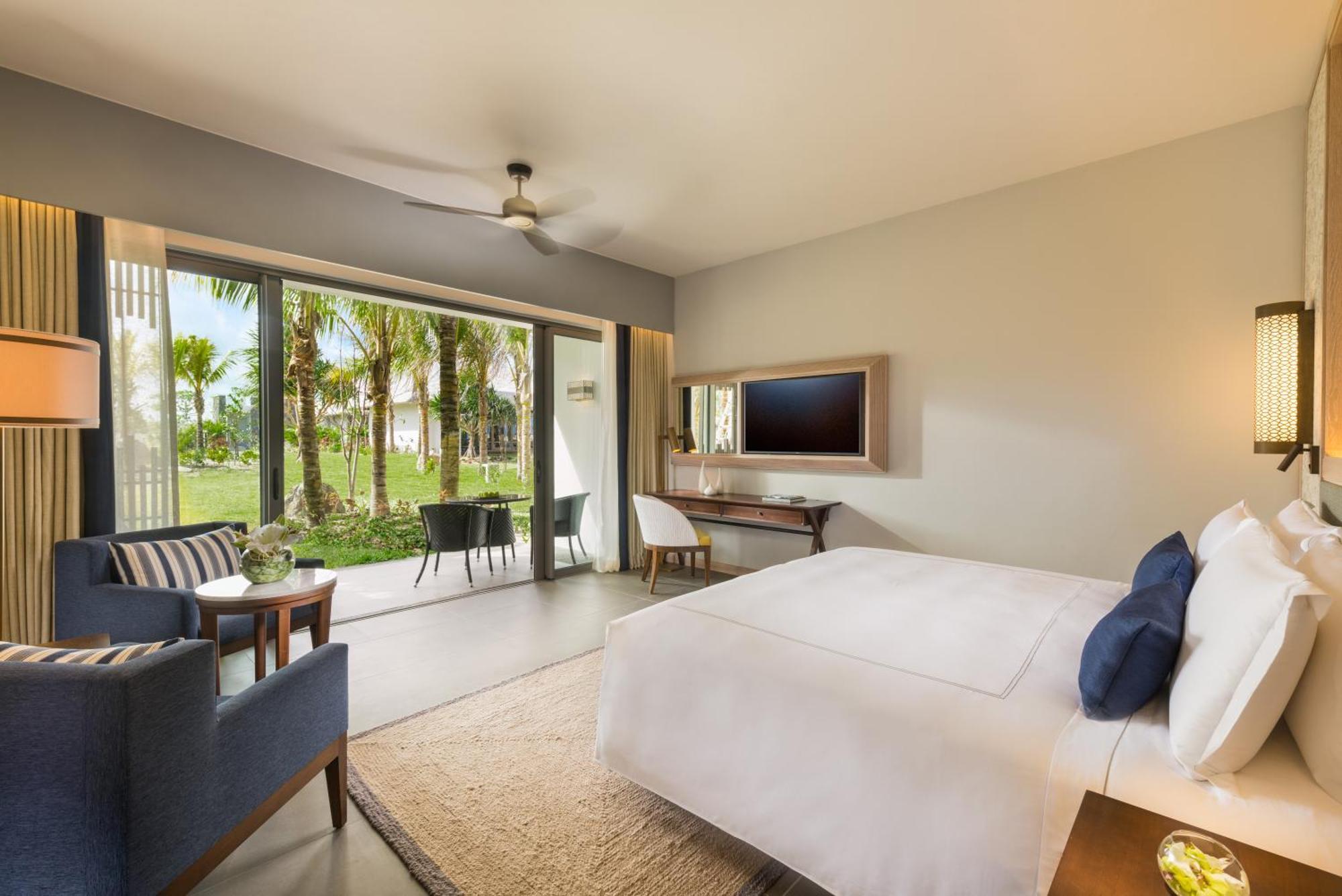 Deluxe Garden View Room