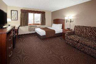 Queen Room - Mobility Access/Non-Smoking