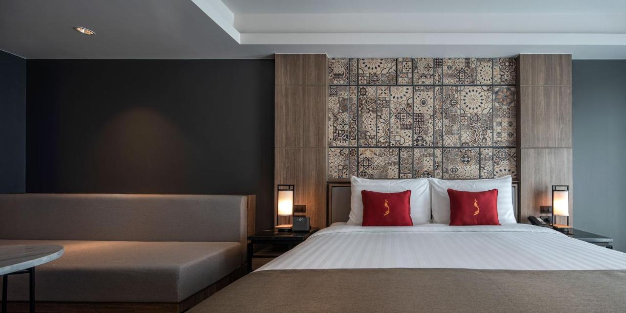 Junior King Suite