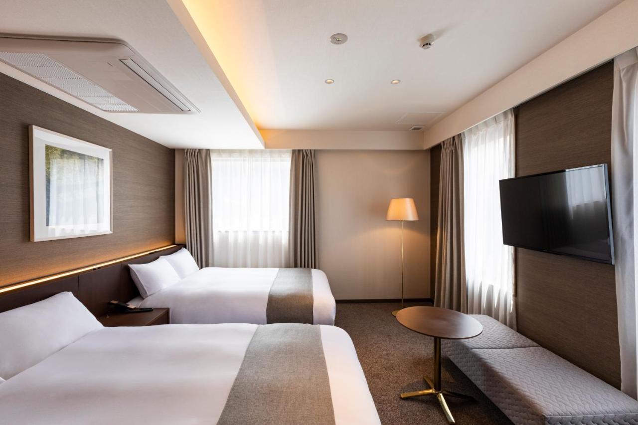Twin Room with Private Bathroom