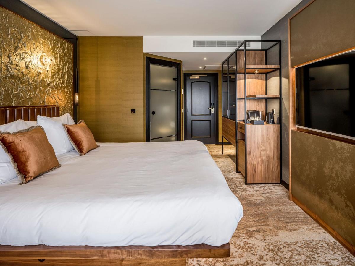 Dutch Design Double Room with Balcony,1110744873:JPEG