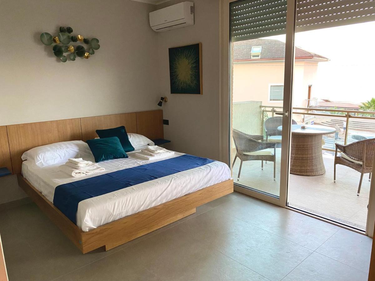 Double Room Terrace,1388560175:JPEG