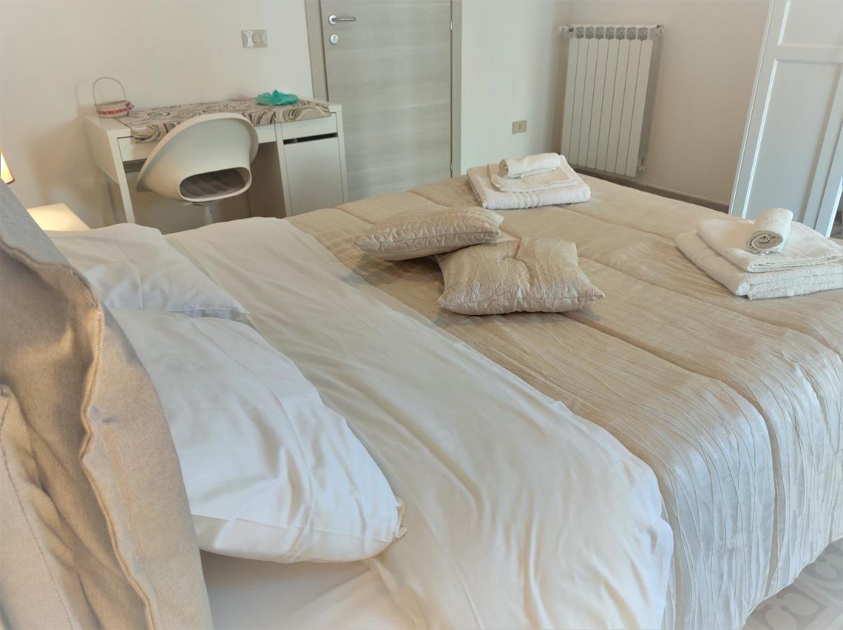 Double Room Private External Bathroom