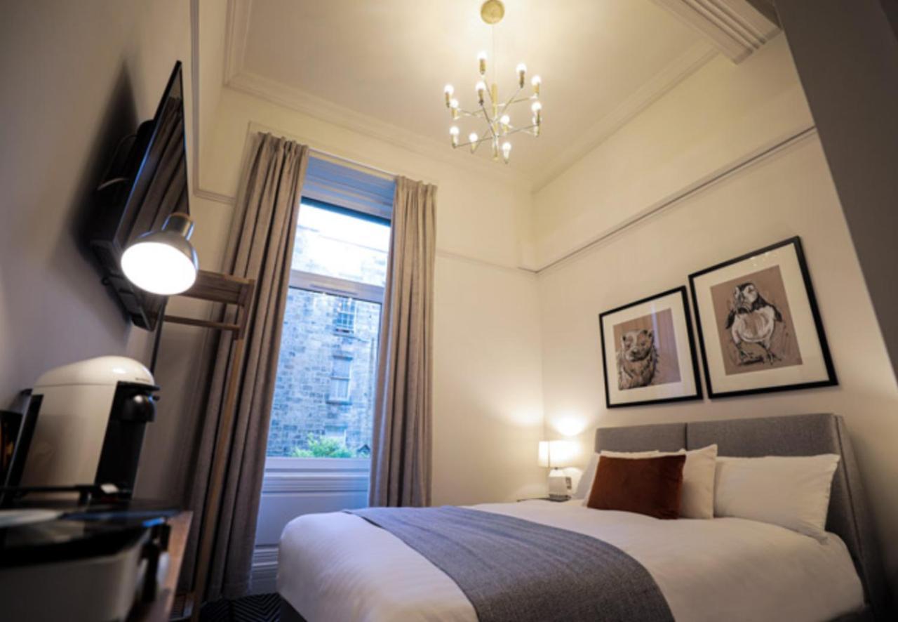 Double Room,1297305733:JPEG