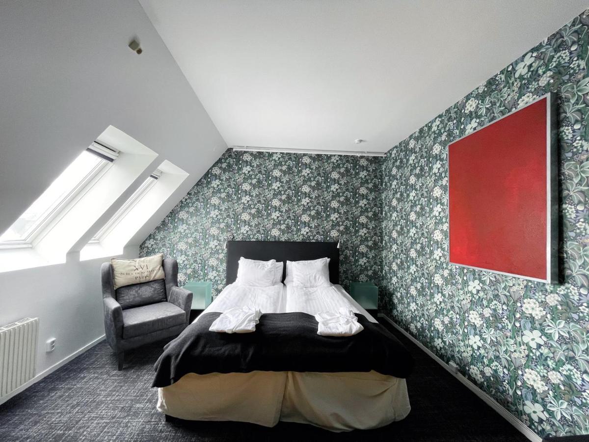 Habitación Familiar con cama extragrande y sofá cama