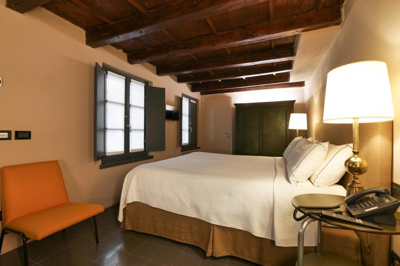 Deluxe Double or Twin Room Courtyard View Annex,1303800670:JPEG
