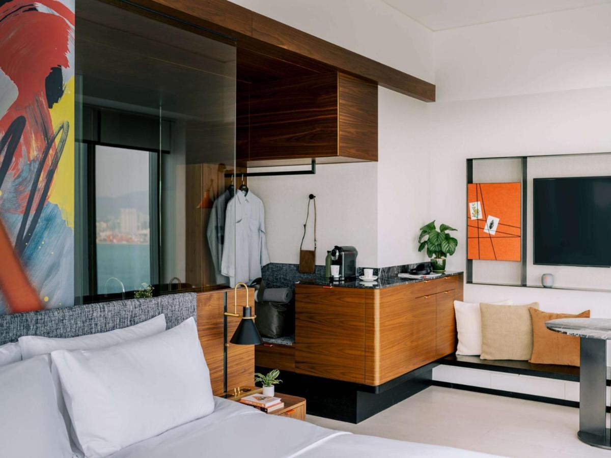 Quarto de Canto com Vista do Porto