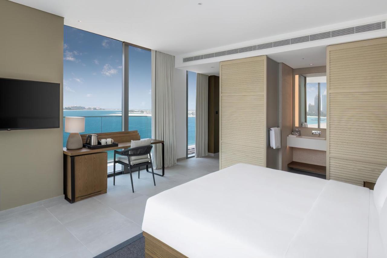 Premium Corner Room Sea View