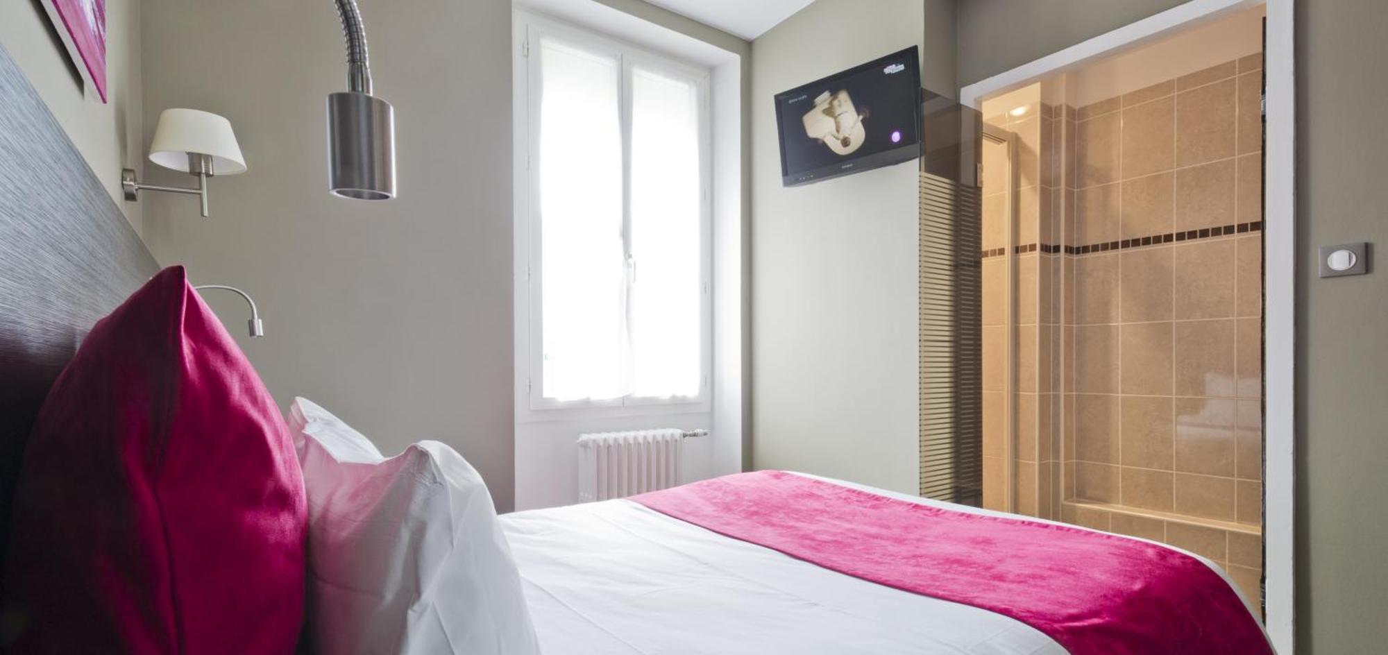 Classic Double Room,974717959:JPEG