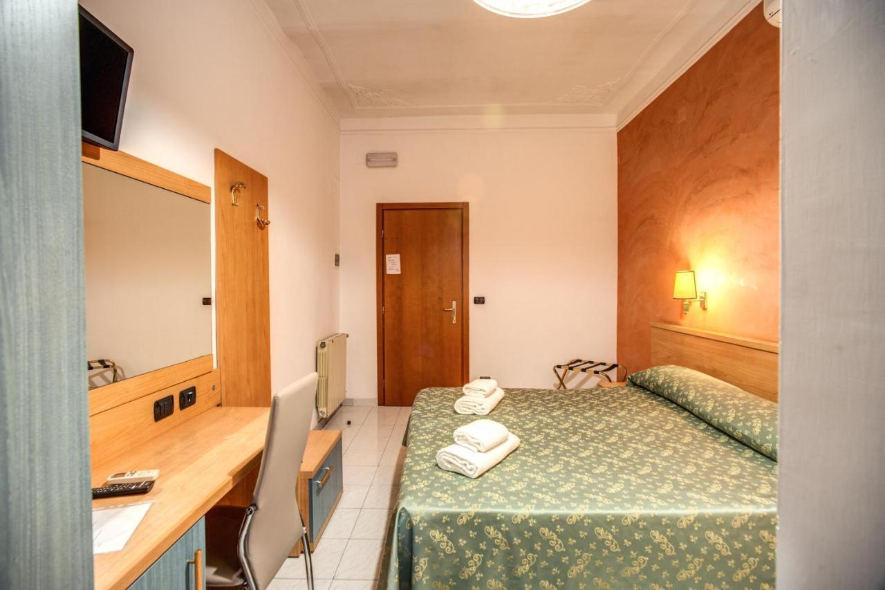 Economy Double or Twin Room,1316577070:JPEG