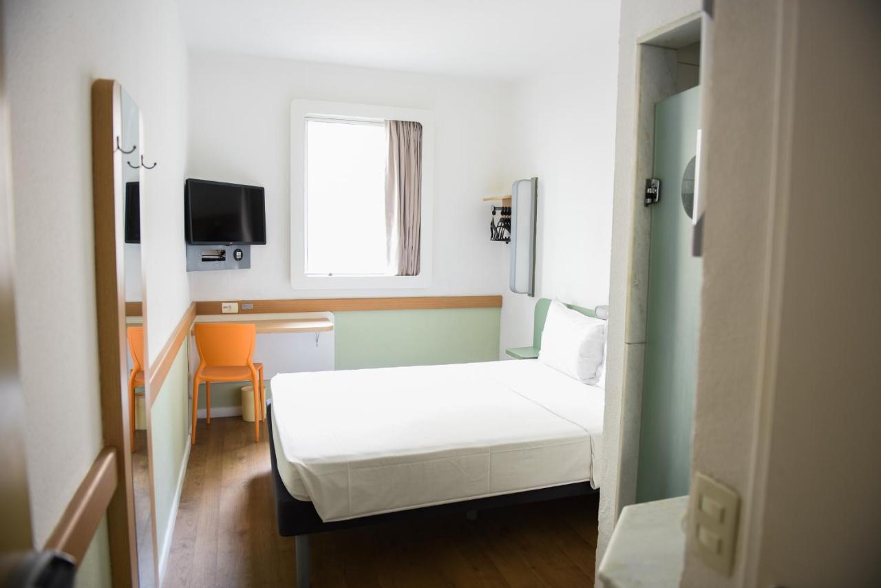 Quarto Standard com Cama de Casal e Cama em Beliche