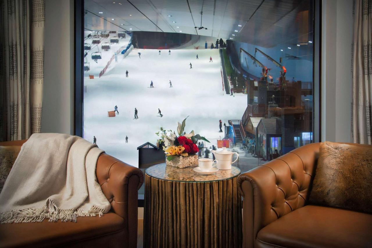 Aspen Ski Chalet - Access to Snow Park in Ski Dubai for 2, Private Butler, Lounge Access including Afternoon Tea, Evening Cocktail Hours, Soft Refreshments & Canapes,1435825696:JPEG