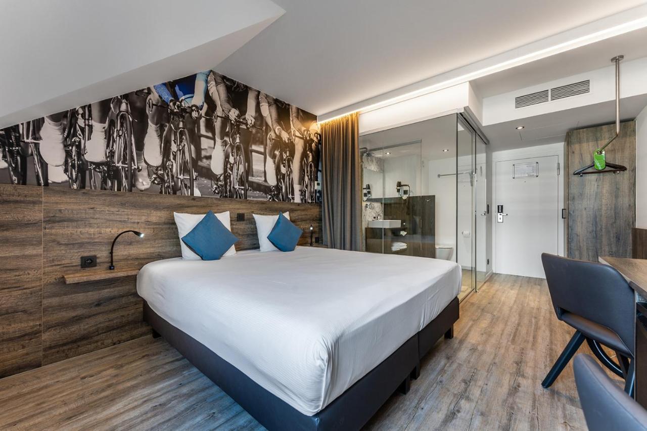 Superior King Room,1322394226:JPEG