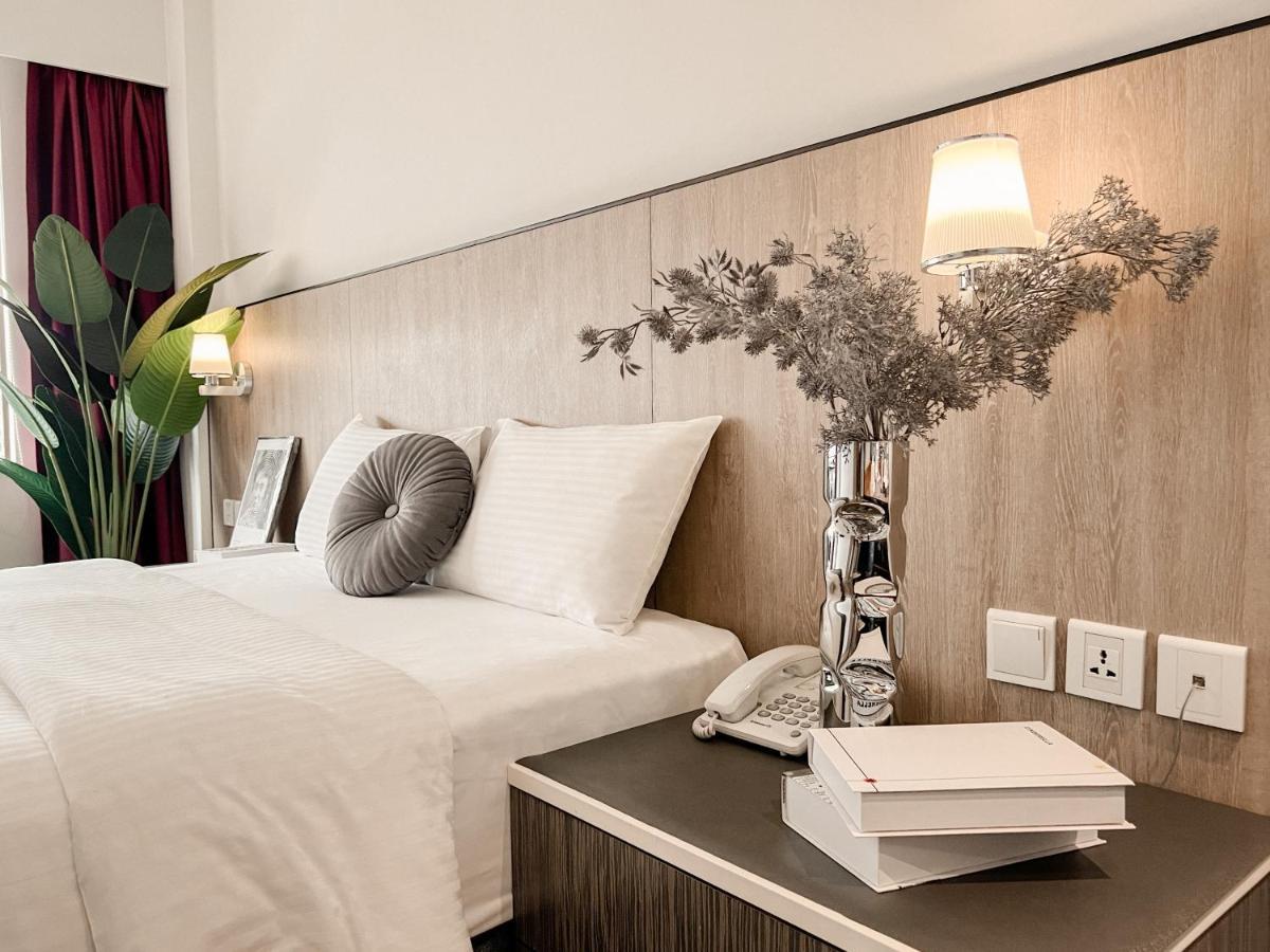 Room S