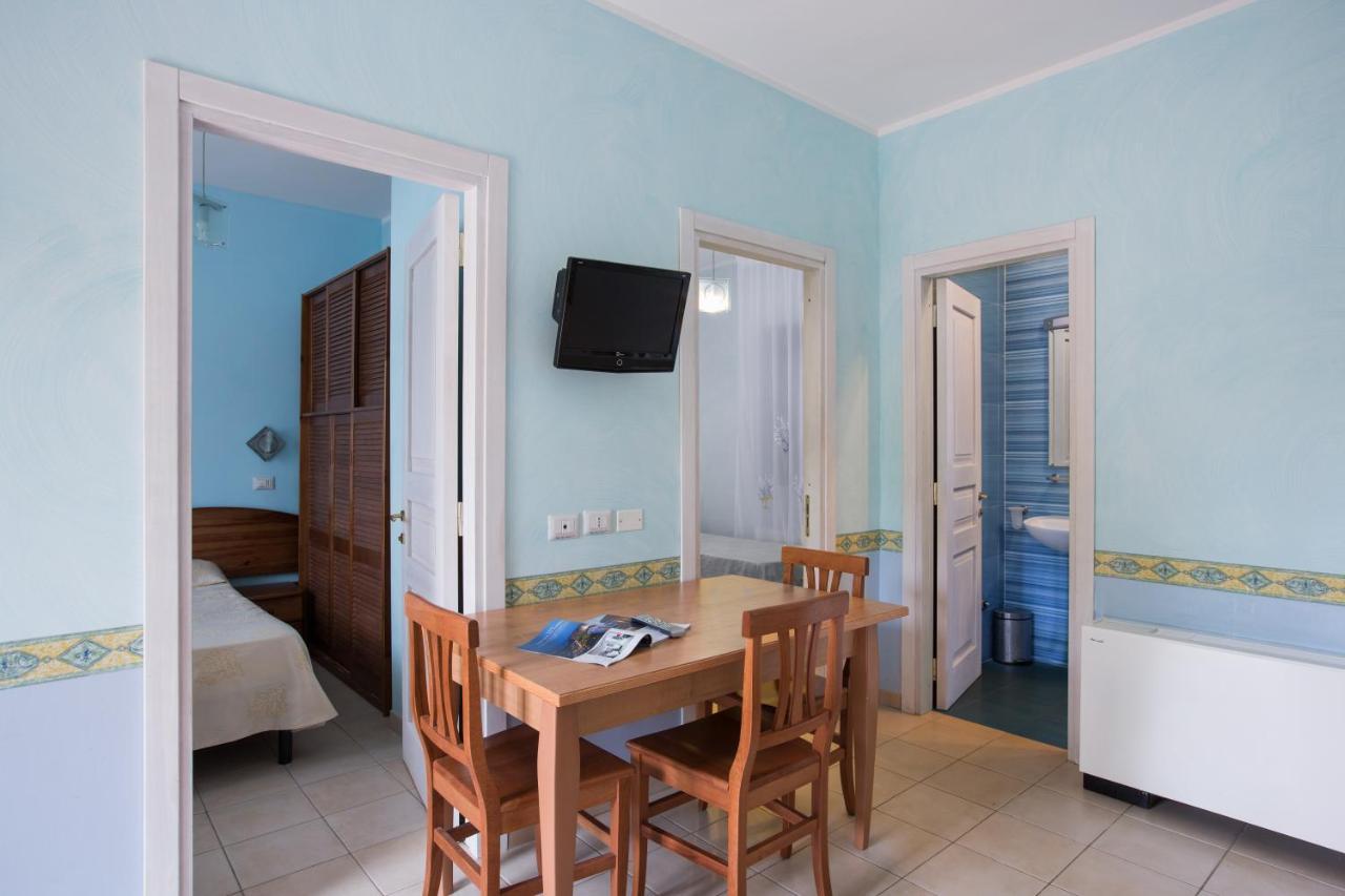 Two-Bedroom Deluxe Apartment,1588096559:JPEG