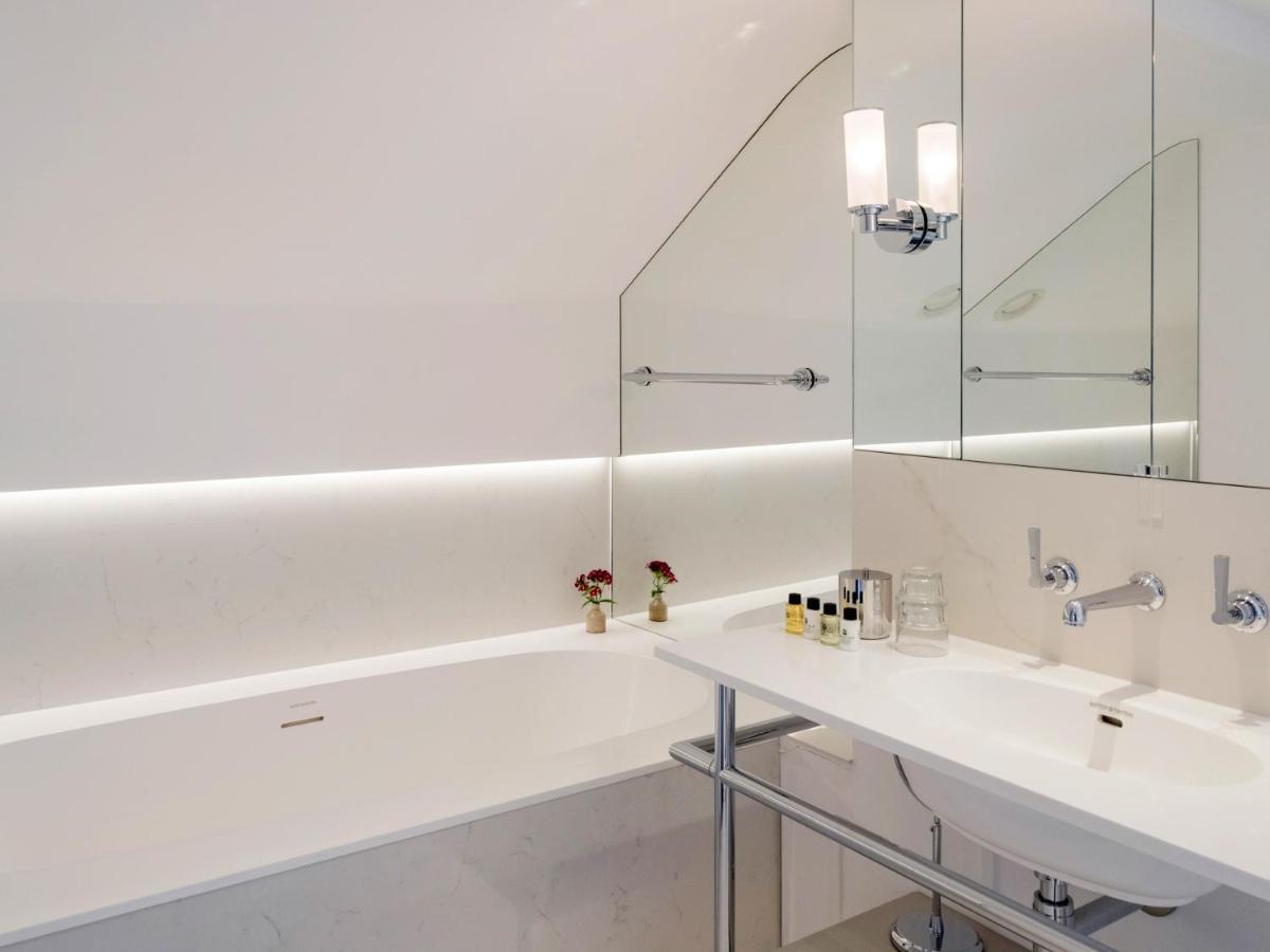 Junior Suite,1344990086:JPEG
