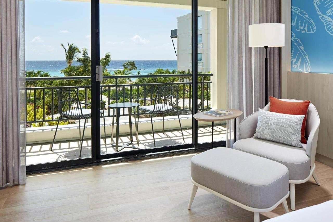 Guest room, 1 King, Ocean View, Balcony