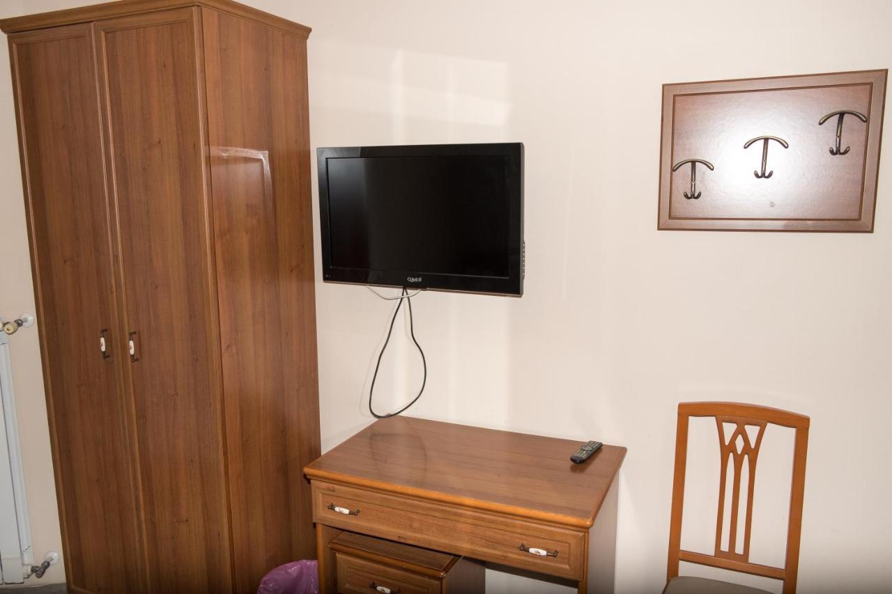 Twin Room,1355455871:JPEG