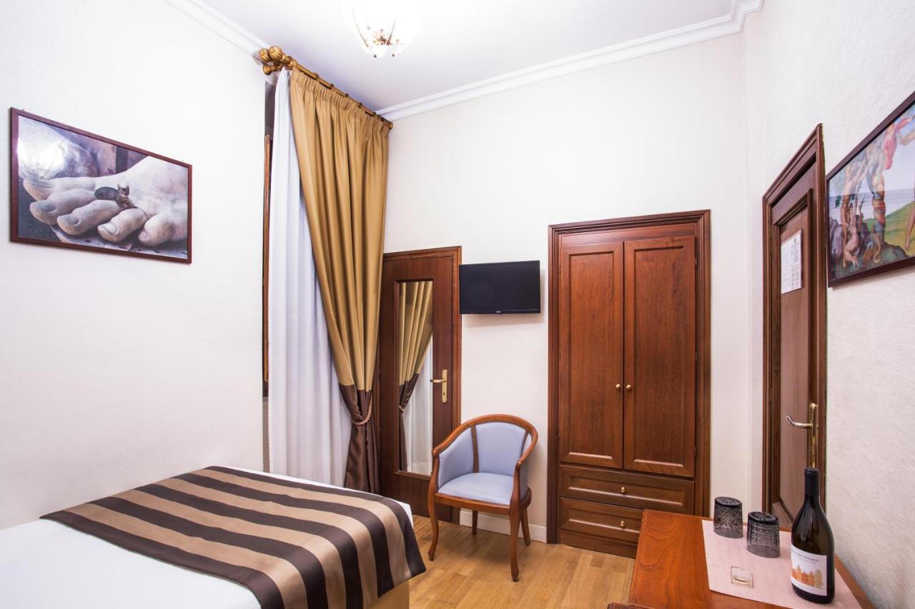 Quarto Individual com Banheira