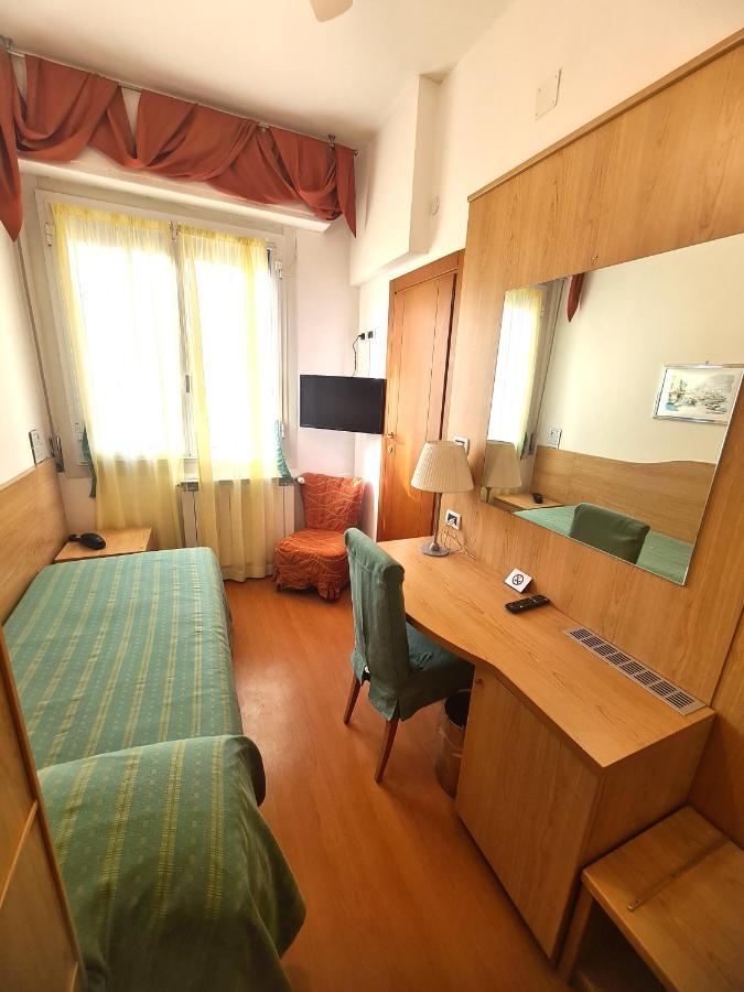 Standard Single Room,1365958472:JPEG