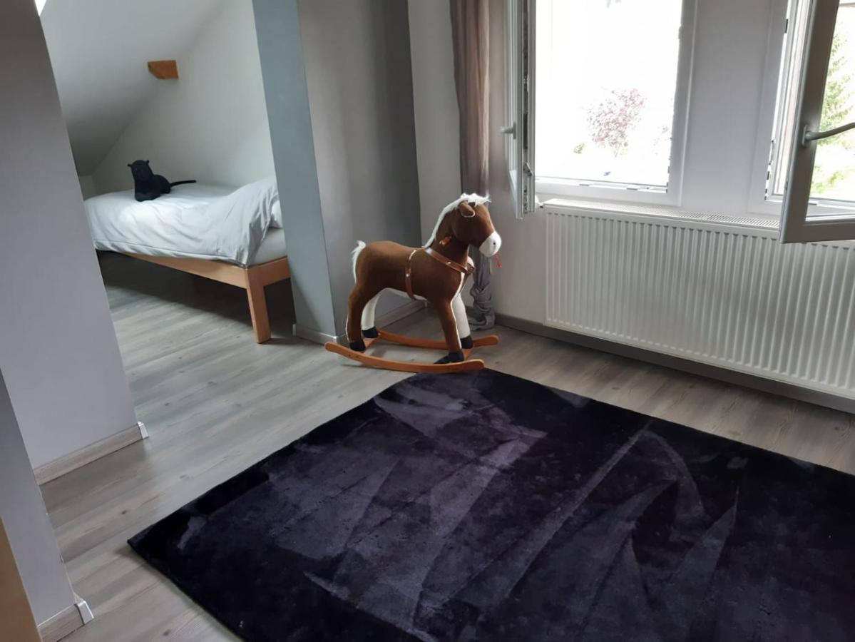 Family Room,1535339464:JPEG