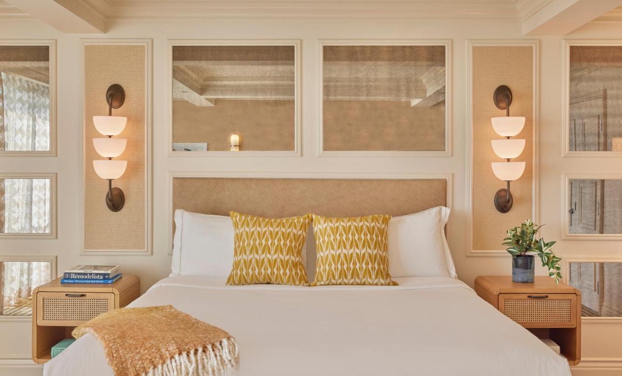 Kamer met Kingsize Bed en Uitzicht op de Oceaan