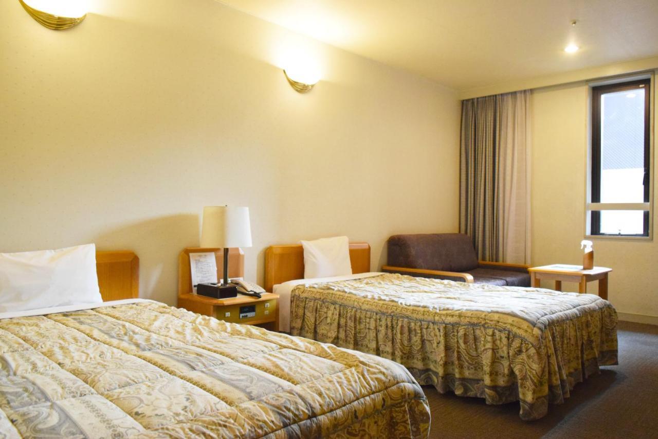 Western-Style Twin Room No View