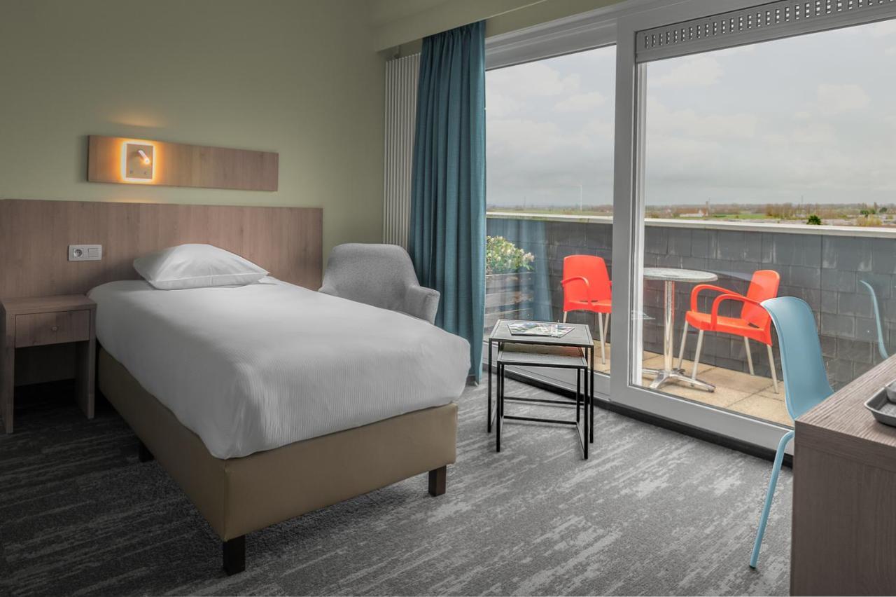 Standard Single Room,1383085673:JPEG