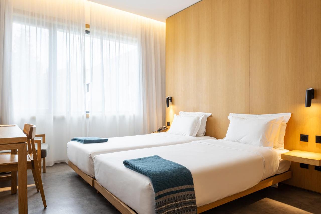 Quarto standard pequeno com cama de casal ou 2 de solteiro