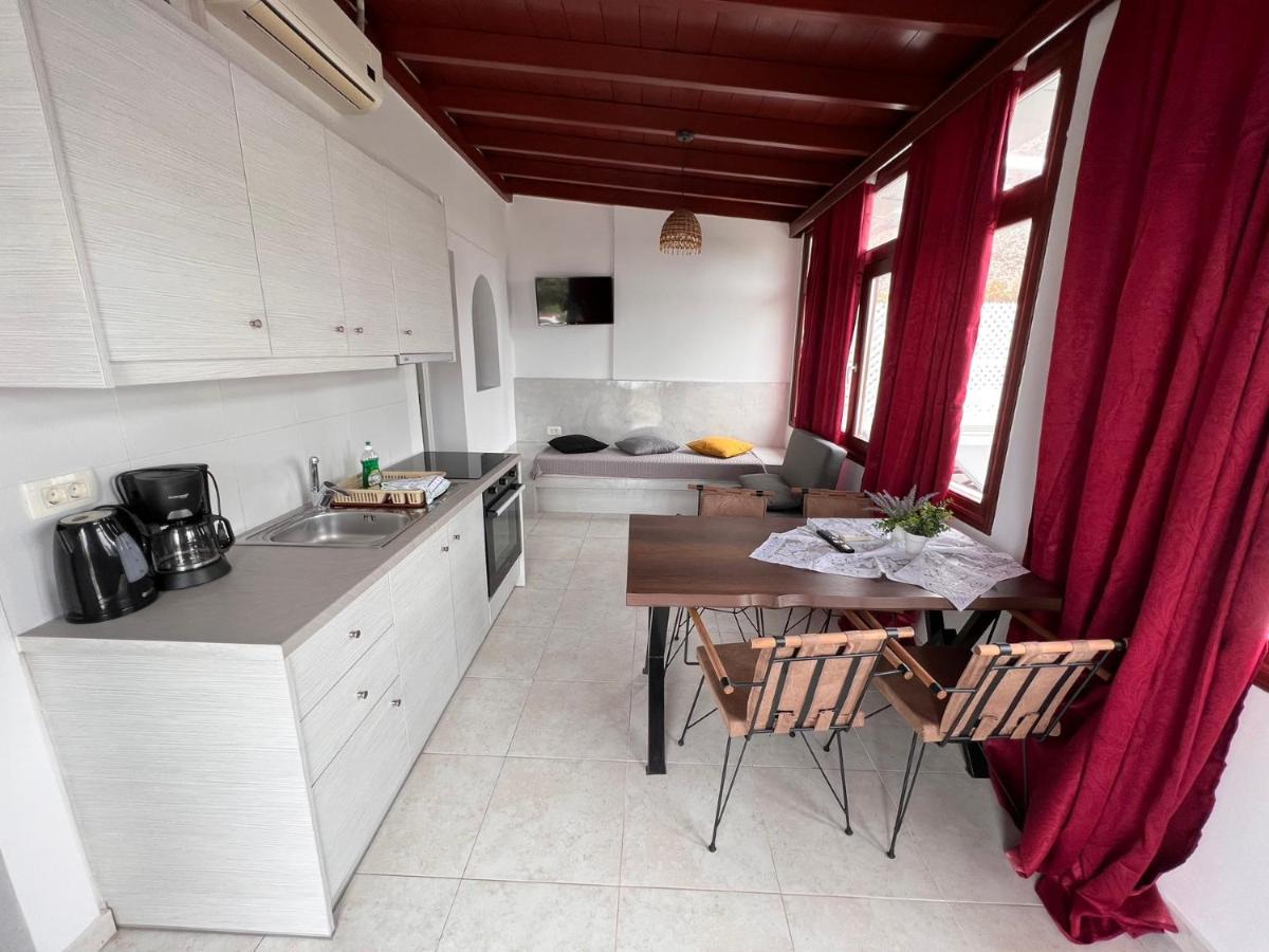Two bedrooms apartment 6 car rental