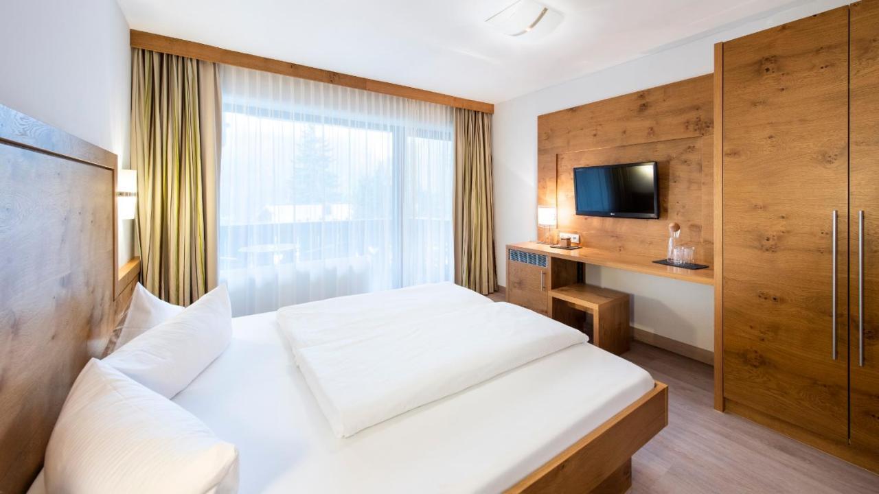 Standard Double Room,1553807005:JPEG