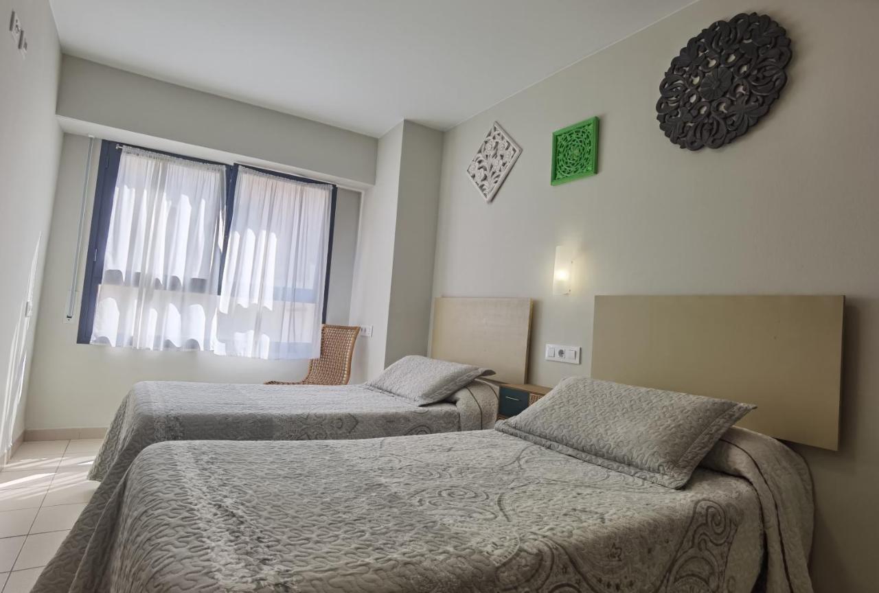 Twin Room with Private Bathroom,1412355680:JPEG