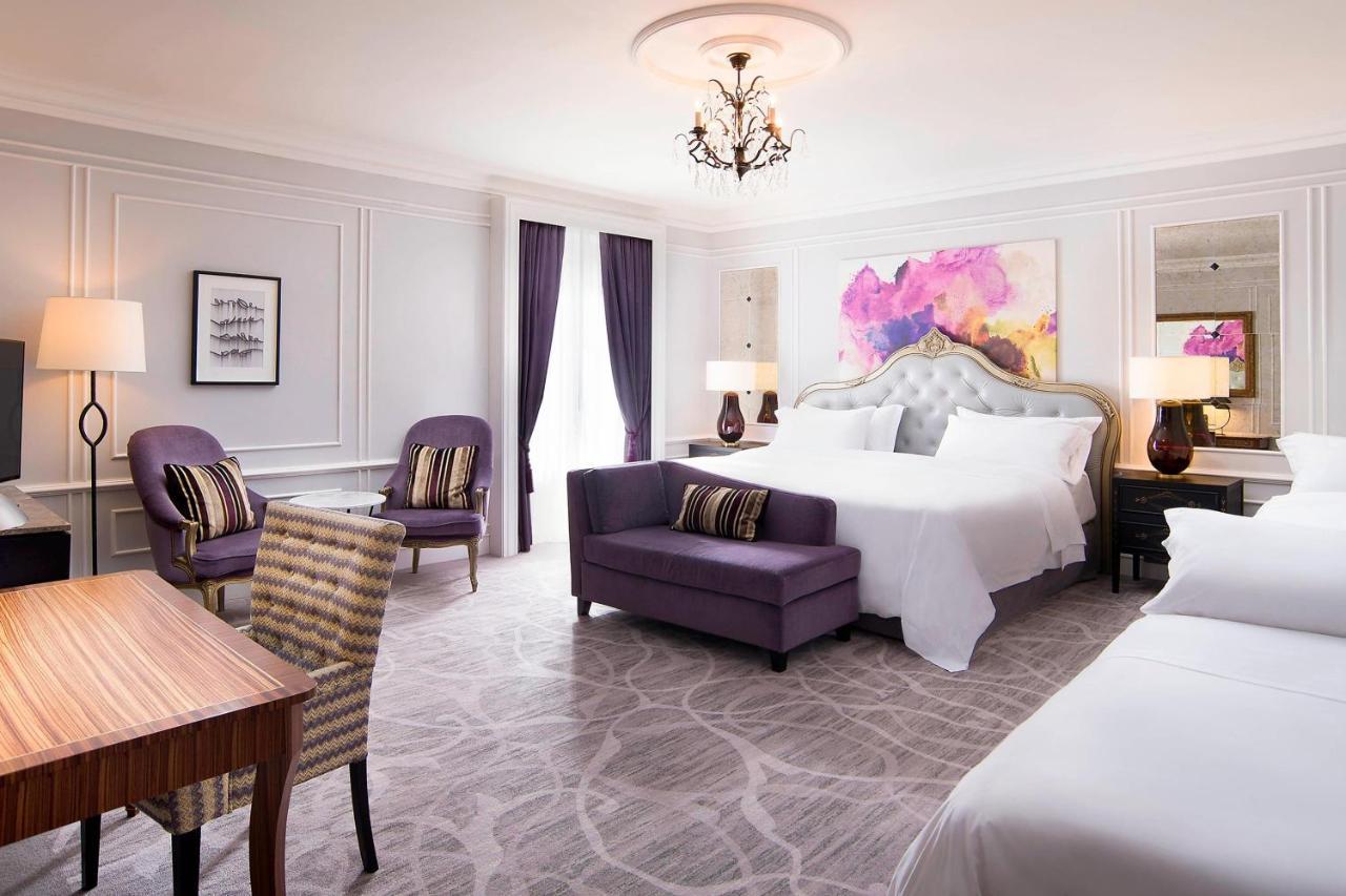 Family Room Guest room 1 King or 1 Twin or Single Beds