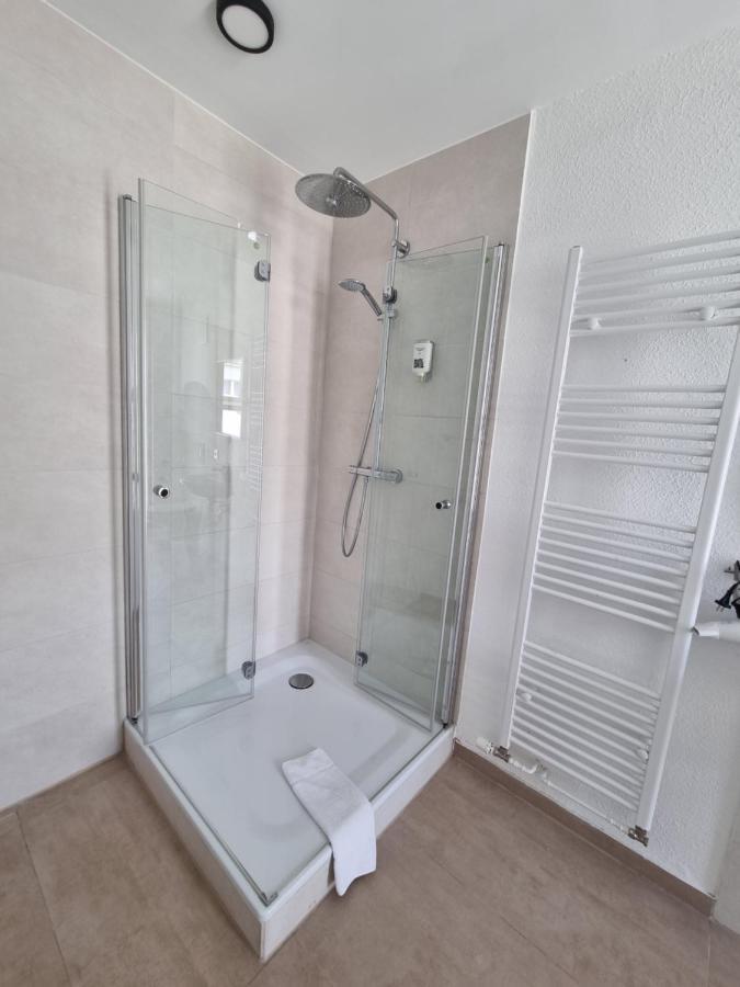 Small Family Room,1418737803:JPEG