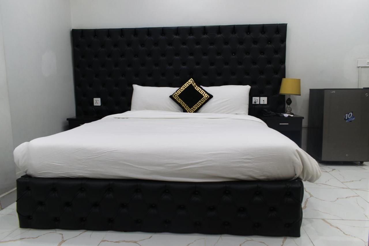 Deluxe Double Room,1557261775:JPEG