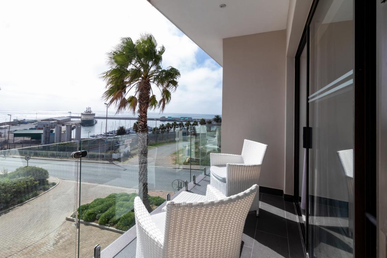 Larger Guest room, 1 King, Harbor view, Balcony,1659460921:JPEG